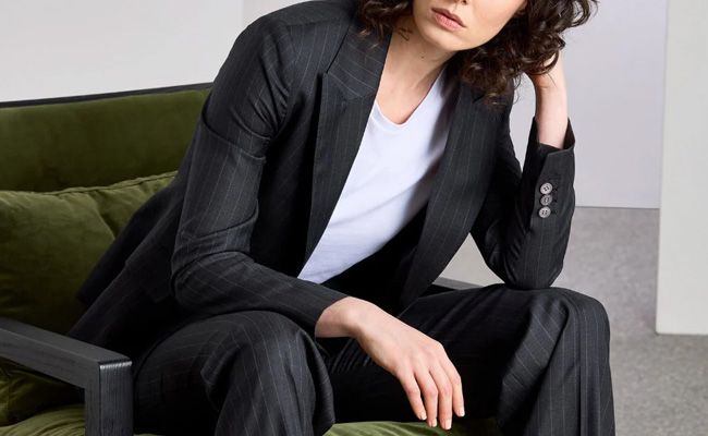 Dịch vụ may áo vest nữ tại LYS Tailor