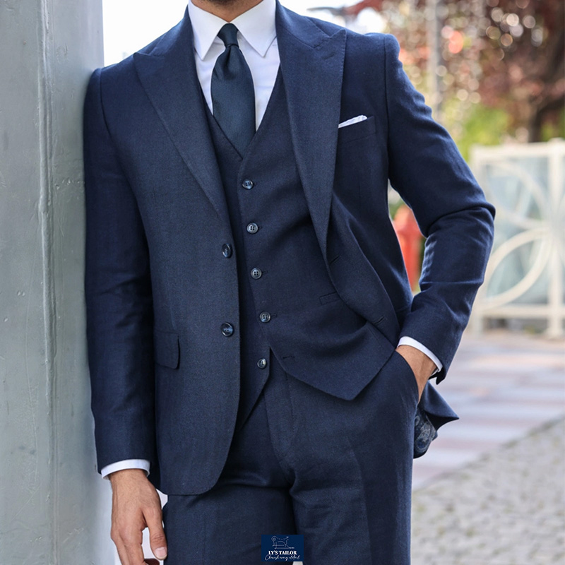 Suit 3 mảnh là gì? Tổng hợp từ A-Z về bộ suit 3 mảnh