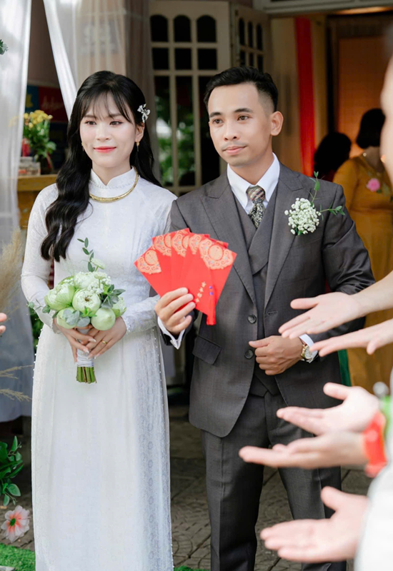 Hình ảnh thực tế tại LYS Tailor