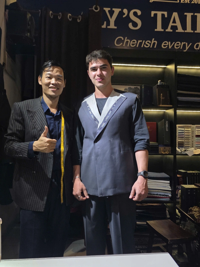 Hình ảnh thực tế tại LYS Tailor