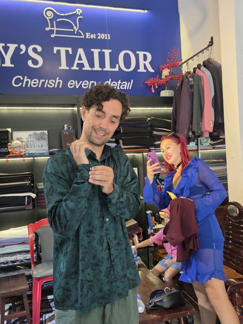 Hình ảnh thực tế tại LYS Tailor